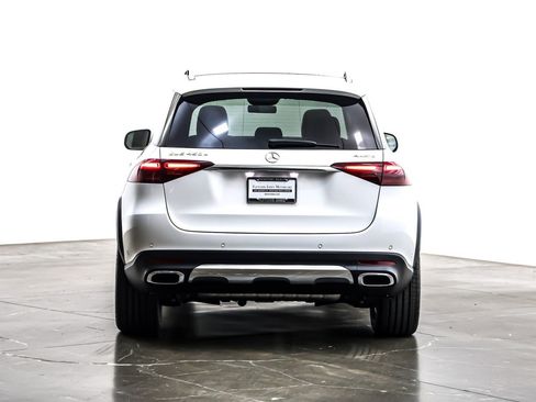 Used 2025 Mercedes-Benz GLE 450e 4MATIC image 4