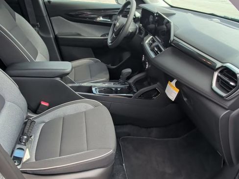 Used 2026 Chevrolet TrailBlazer LS w/ LS Convenience Package FWD image 28