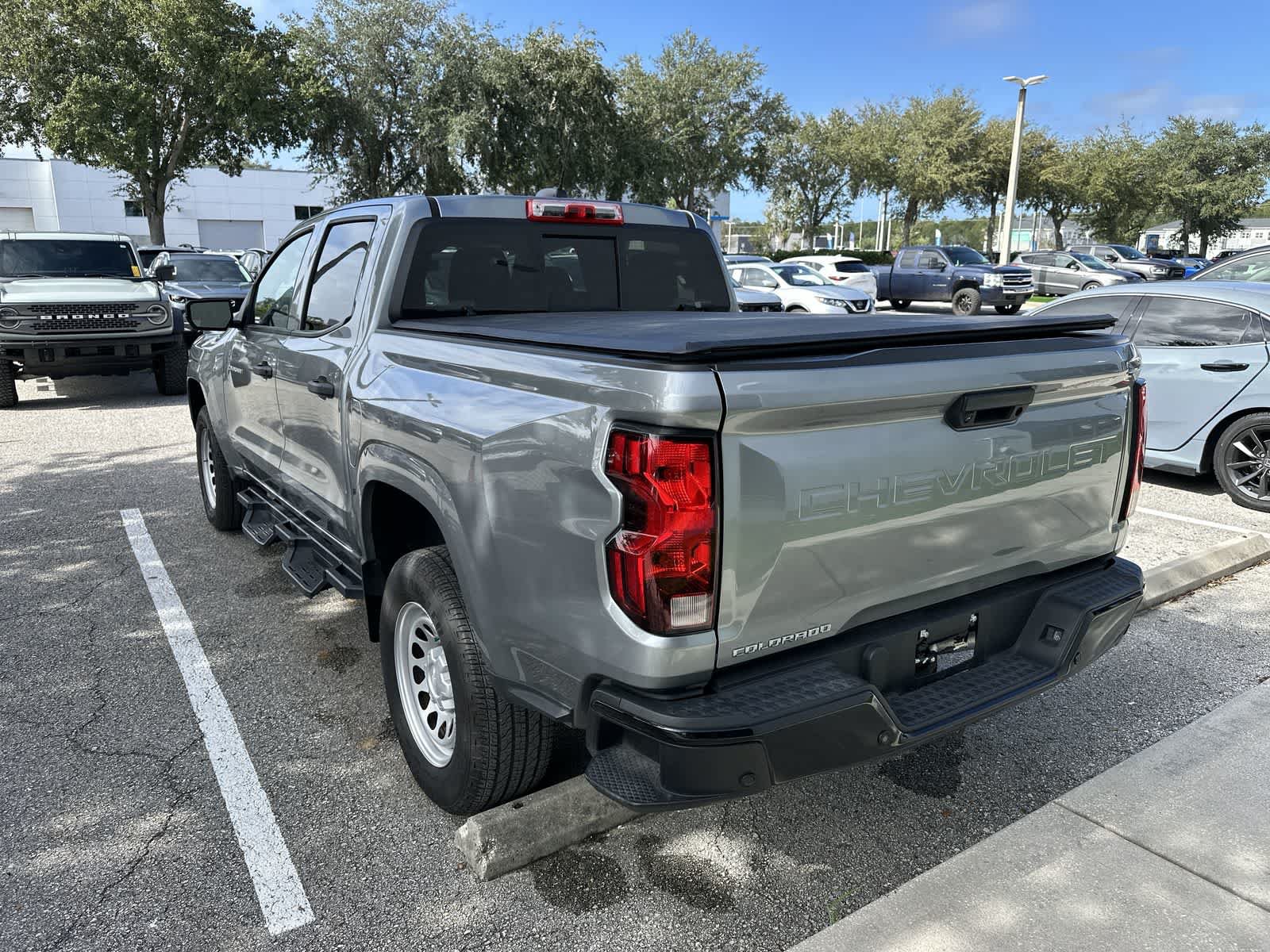 Used 2024 Chevrolet Colorado W/T w/ WT Convenience Package II RWD image 6