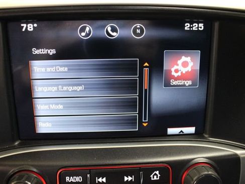 Used 2015 GMC Sierra 3500 SLE w/ SLE Preferred Package AWD/4WD image 19