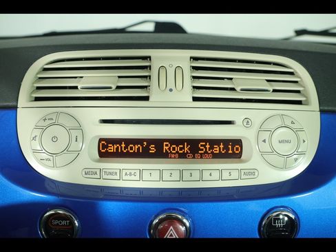 Used 2015 FIAT 500 Pop image 18