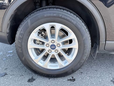 Used 2020 Ford Escape SE FWD image 35