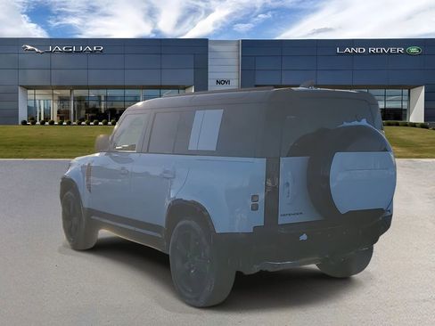 Used 2026 Land Rover Defender 110 X-Dynamic SE AWD/4WD image 2