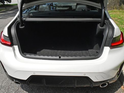 Used 2026 BMW 330i Sedan RWD image 32