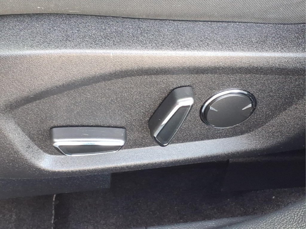 Certified 2020 Ford Fusion SE FWD image 18