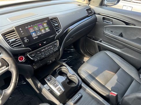 Used 2020 Honda Pilot Touring image 31