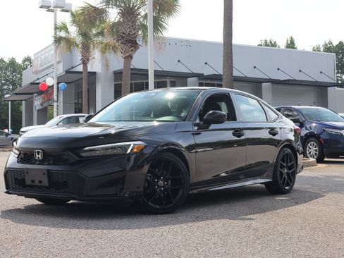 Used 2025 Honda Civic Sport image 1