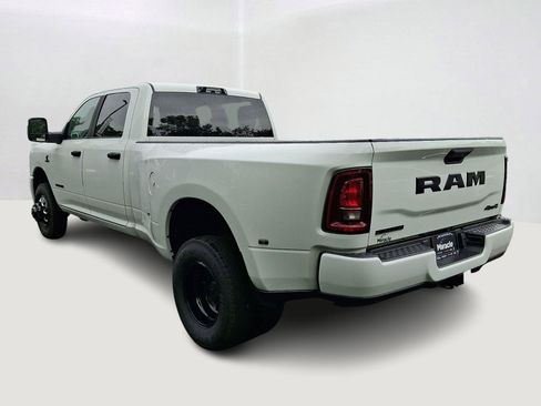New 2026 RAM 3500 Big Horn AWD/4WD image 5