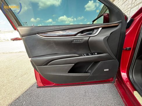 Used 2013 Cadillac XTS Premium image 42