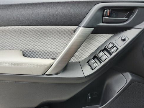 Used 2018 Subaru Forester 2.5i Premium image 26