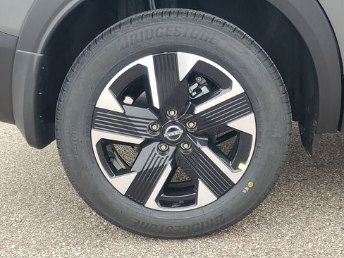 New 2026 Nissan Kicks SV image 5