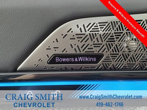 Used 2025 BMW M5 w/ Executive Package image 10