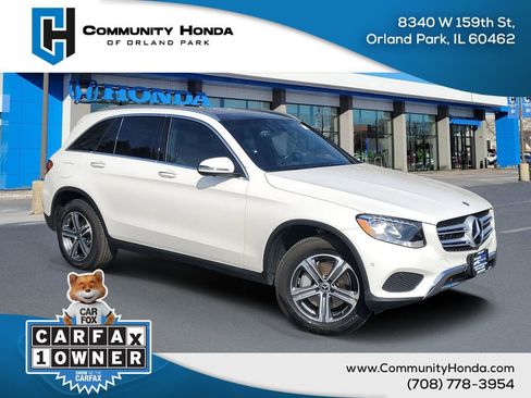 Used 2018 Mercedes-Benz GLC 300 4MATIC image 1