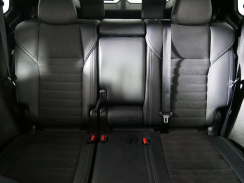 Used 2024 Mitsubishi Outlander SE image 13