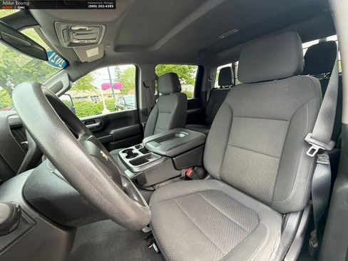 Used 2021 Chevrolet Silverado 2500 Custom w/ Custom Value Package AWD/4WD image 17