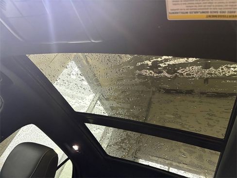 Certified 2023 Cadillac XT4 Premium Luxury image 22