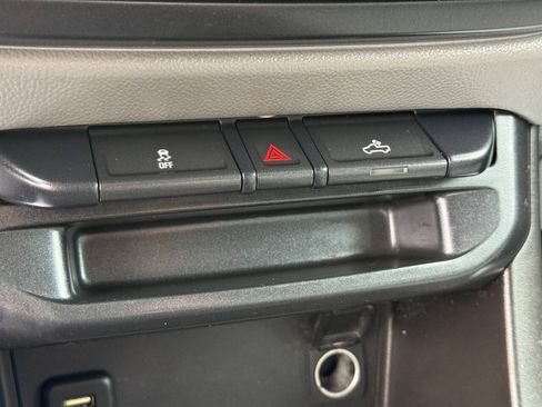 Used 2017 Chevrolet Colorado W/T RWD image 22