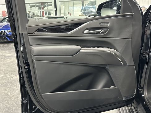 Used 2022 Cadillac Escalade Sport w/ Touring Package image 38