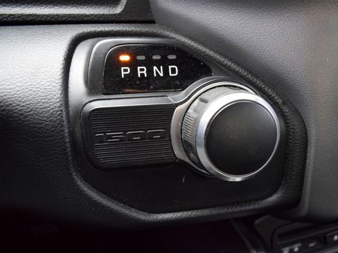 Used 2019 RAM 1500 Big Horn RWD image 14