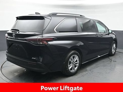Certified 2026 Toyota Sienna XLE AWD/4WD image 7
