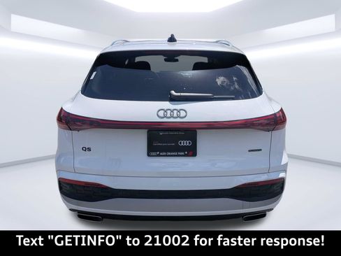 Certified 2025 Audi Q5 Premium w/ Convenience Package AWD/4WD image 5