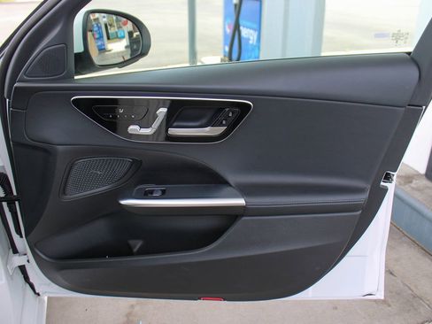 Used 2023 Mercedes-Benz C 300 Sedan image 34