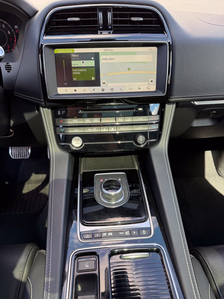Used 2019 Jaguar F-PACE S AWD/4WD image 17