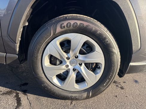 Certified 2019 Toyota RAV4 LE w/ Carpet Mat Package image 2