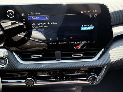 New 2026 Chevrolet Equinox LT w/ Safety and Technology Package FWD image 19
