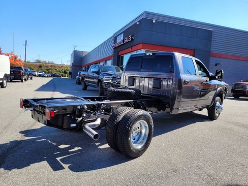 New 2026 RAM 3500 Tradesman image 8