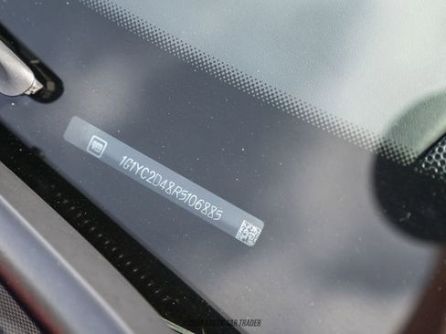 Used 2024 Chevrolet Corvette Stingray Premium Cpe w/ Z51 Performance Package RWD image 29