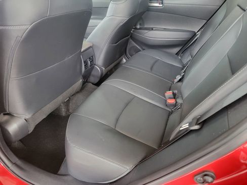 Used 2023 Toyota Corolla Cross XLE w/ Convenience Package AWD/4WD image 11