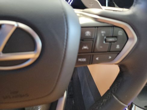 Used 2024 Lexus NX 250 FWD image 28