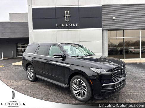 New 2026 Lincoln Navigator Premiere AWD/4WD image 1