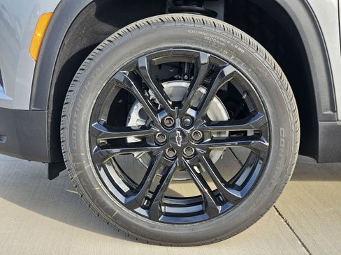 New 2026 Chevrolet Traverse LT w/ Driver Confidence Package FWD image 13