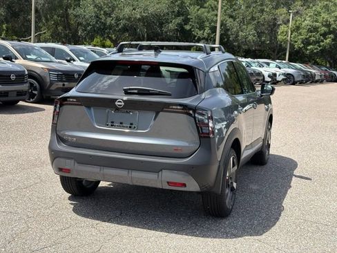New 2026 Nissan Kicks SR w/ Cold Weather Package FWD image 7