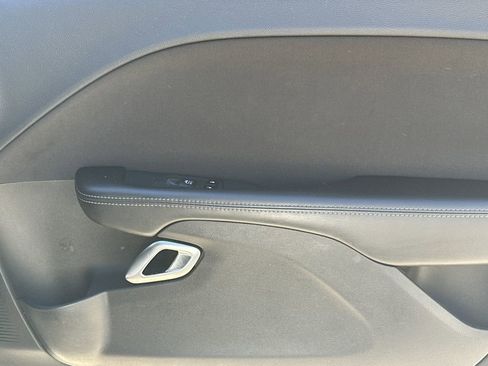 Used 2019 Dodge Challenger SXT w/ Blacktop Package image 15