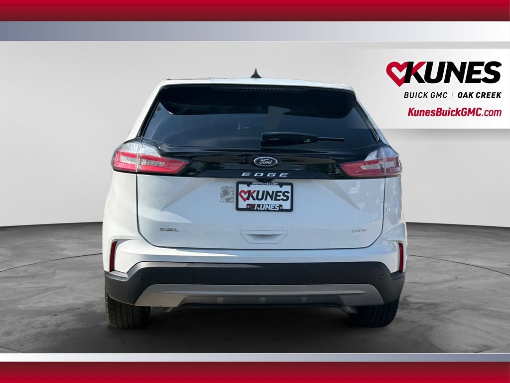 Used 2024 Ford Edge SEL AWD/4WD image 9