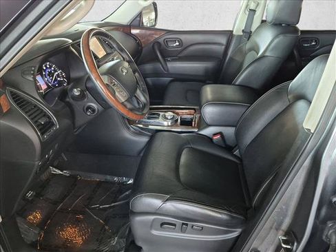 Used 2018 INFINITI QX80 4WD w/ Driver Assistance Package image 18