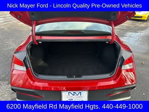 Used 2025 Hyundai Elantra Sport image 16