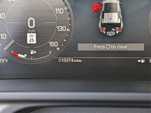 Used 2024 Land Rover Defender 110 X-Dynamic SE image 23