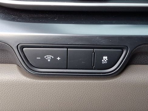 Used 2025 Kia Carnival image 27