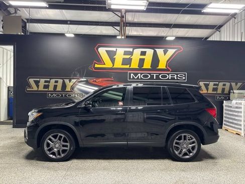Used 2023 Honda Passport EX-L image 3