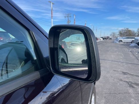 Used 2024 Dodge Durango SXT image 16