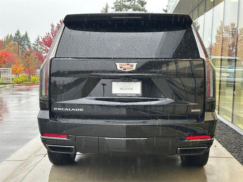 New 2026 Cadillac Escalade Sport w/ Touring Package image 4