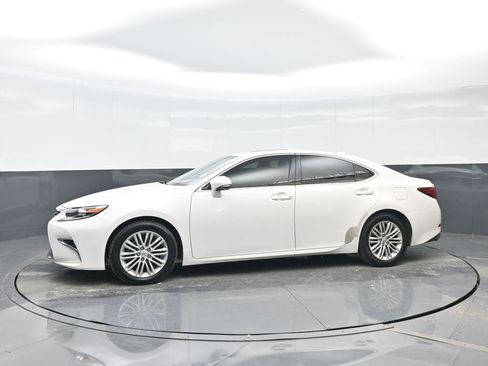 Used 2016 Lexus ES 350 w/ Premium Package w/Wood Trim image 3