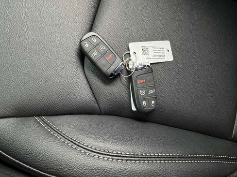 New 2026 Jeep Compass Limited image 27