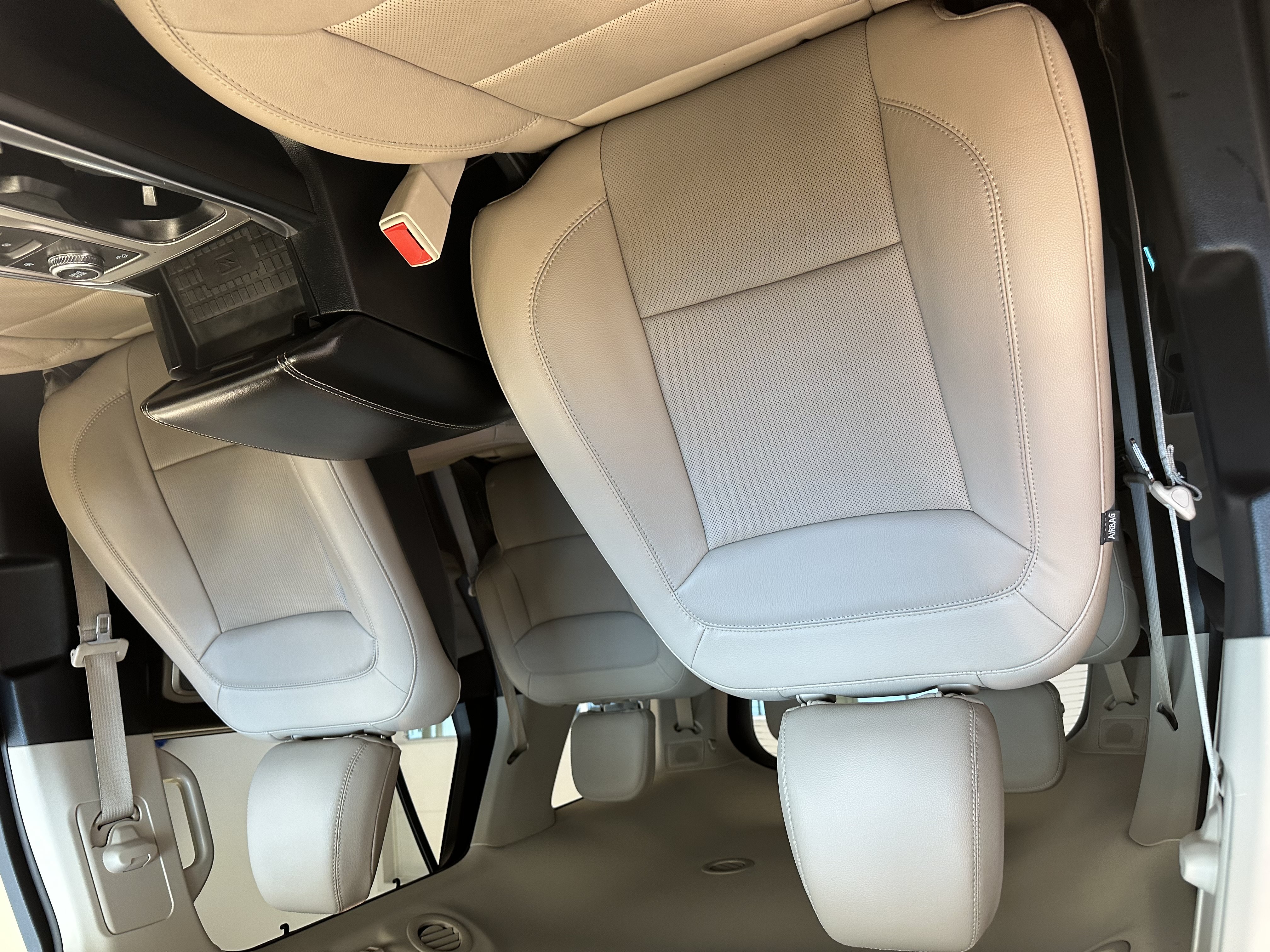 Used 2020 Ford Explorer Limited AWD/4WD image 17