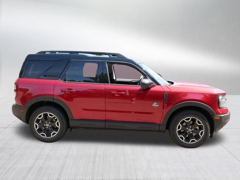 Used 2025 Ford Bronco Sport Outer Banks w/ Outer Banks Tech Package+ AWD/4WD image 8