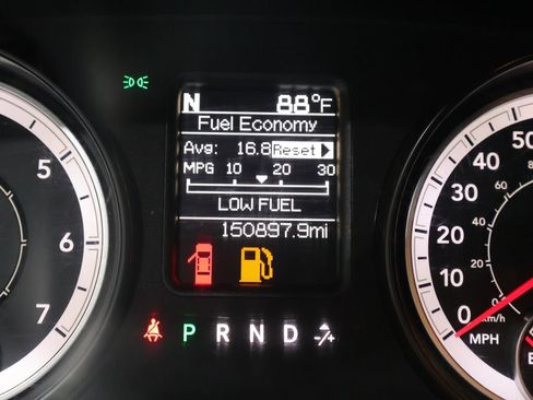 Used 2016 RAM 1500 Express AWD/4WD image 35